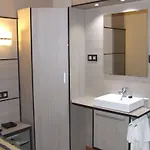 オスタル ラリオス * マラガ