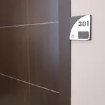 拉里奥斯旅馆
