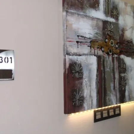 هوستال لاريوس بيت ضيافة