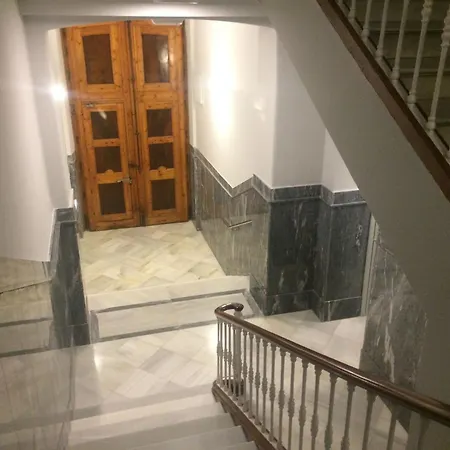 هوستال لاريوس مالقة