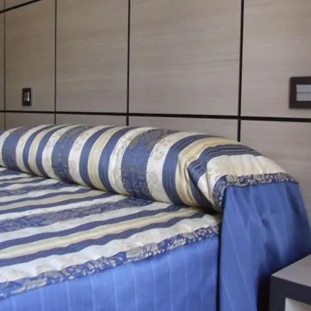 بيت ضيافة هوستال لاريوس