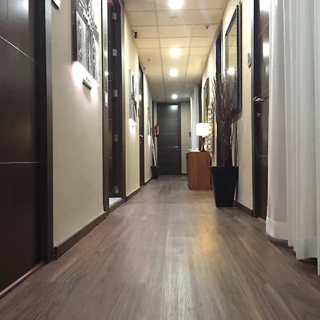Larios Guest house *