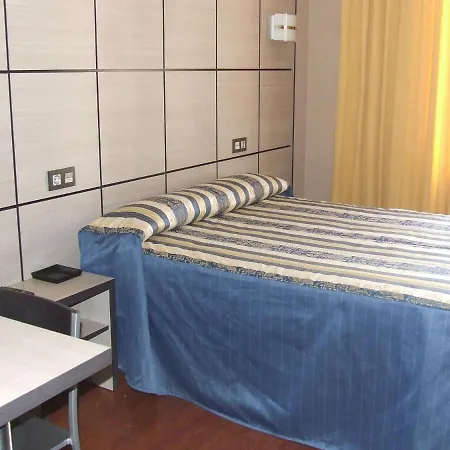 Larios Guest house *